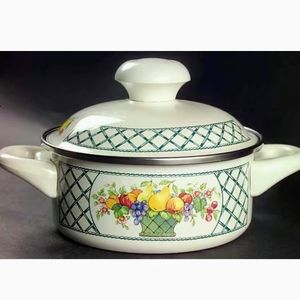 Villeroy & Boch 1.5 quart pot